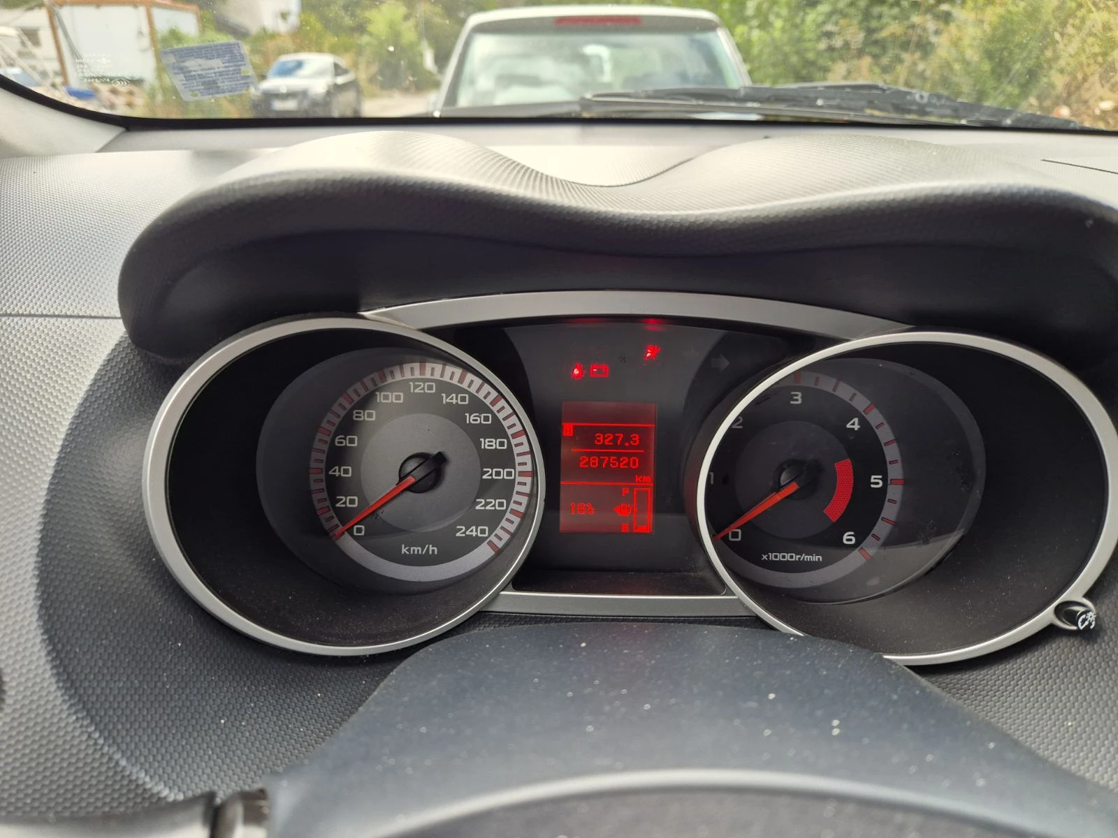 Mitsubishi Outlander (7 места), снимка 5 - Автомобили и джипове - 56247727