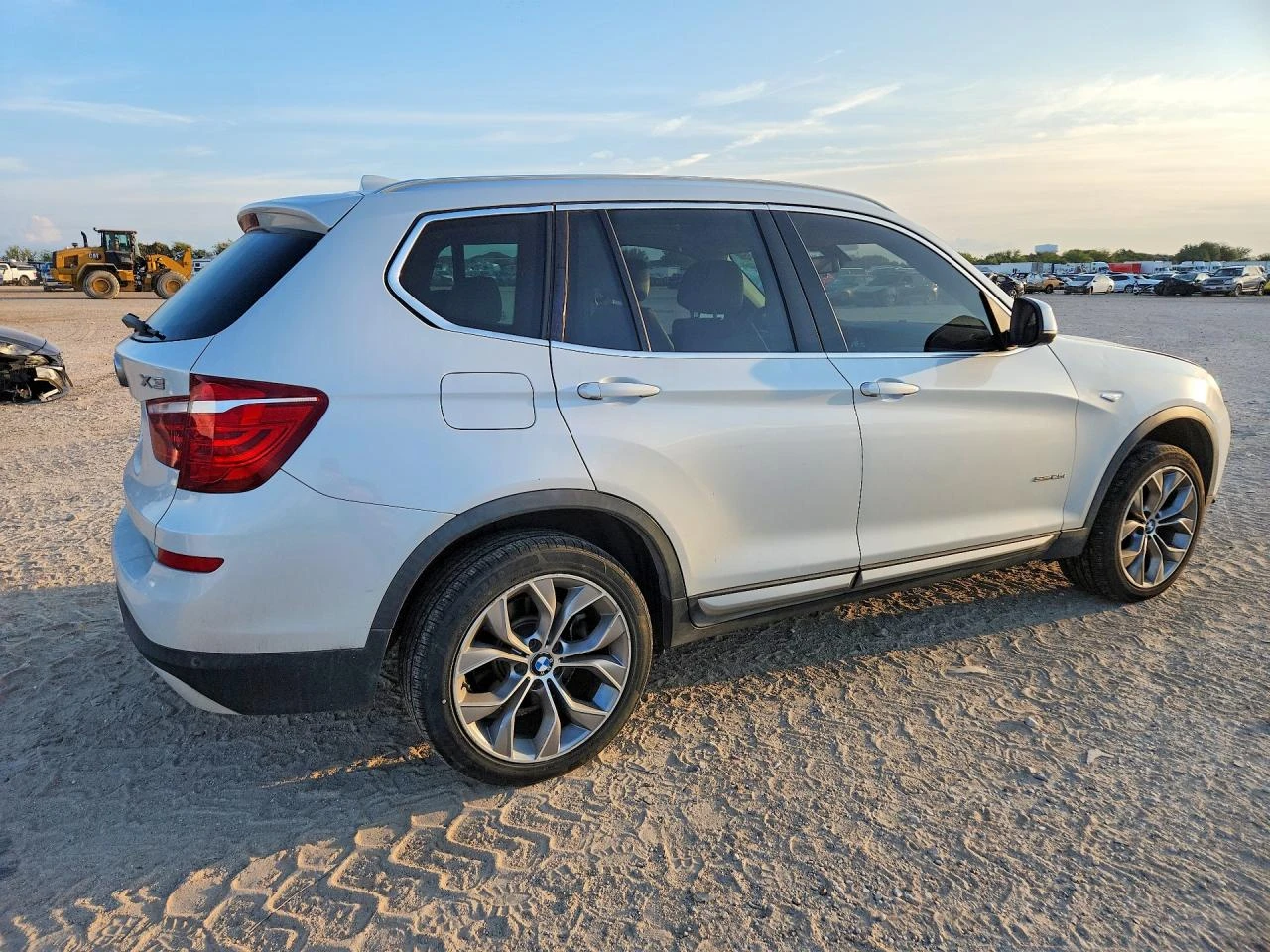 BMW X3 2.0l Sdrive28I, снимка 3 - Автомобили и джипове - 56341326
