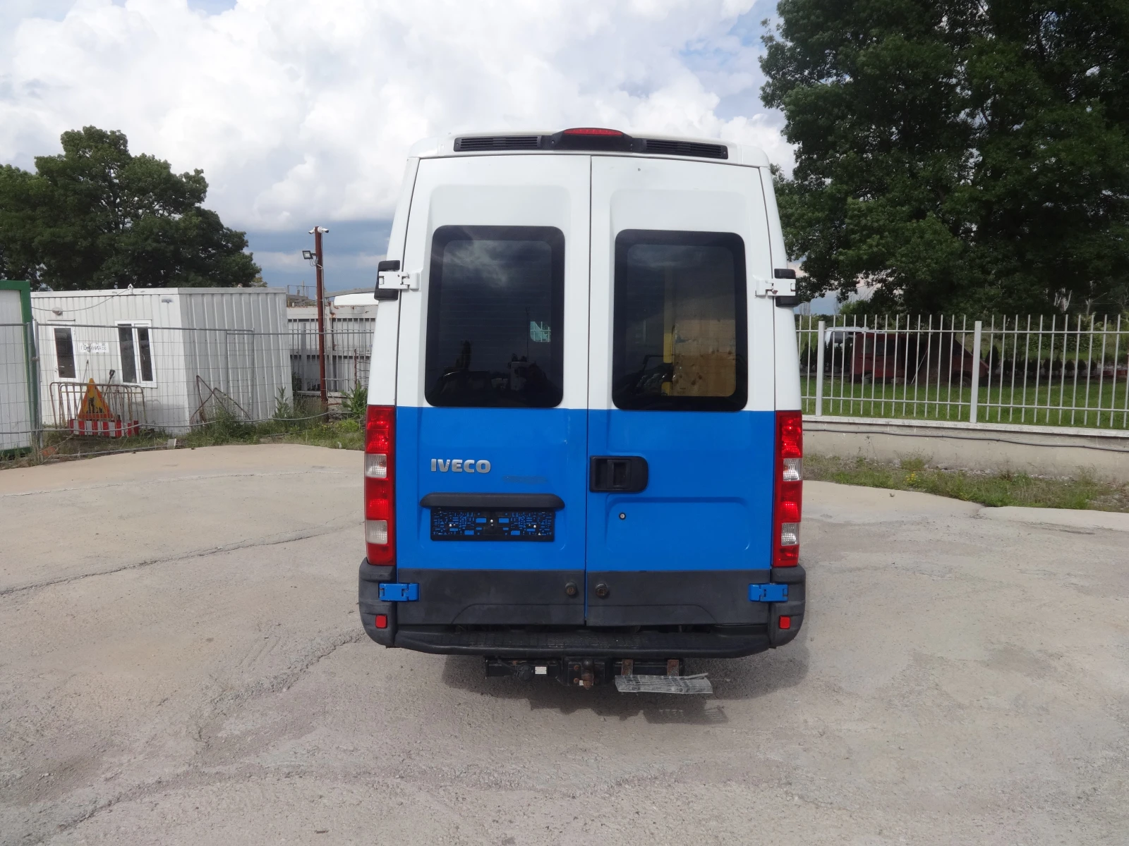 Iveco Daily 35C12  КАТ. * Б* ВНОС ОТ ШВЕЙЦАРИЯ, снимка 5 - Бусове и автобуси - 56102820