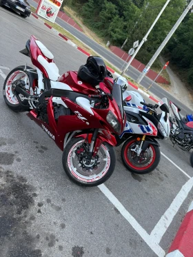 Yamaha YZF-R1 | Mobile.bg    5