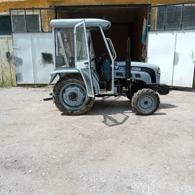 Трактор Foton, снимка 3