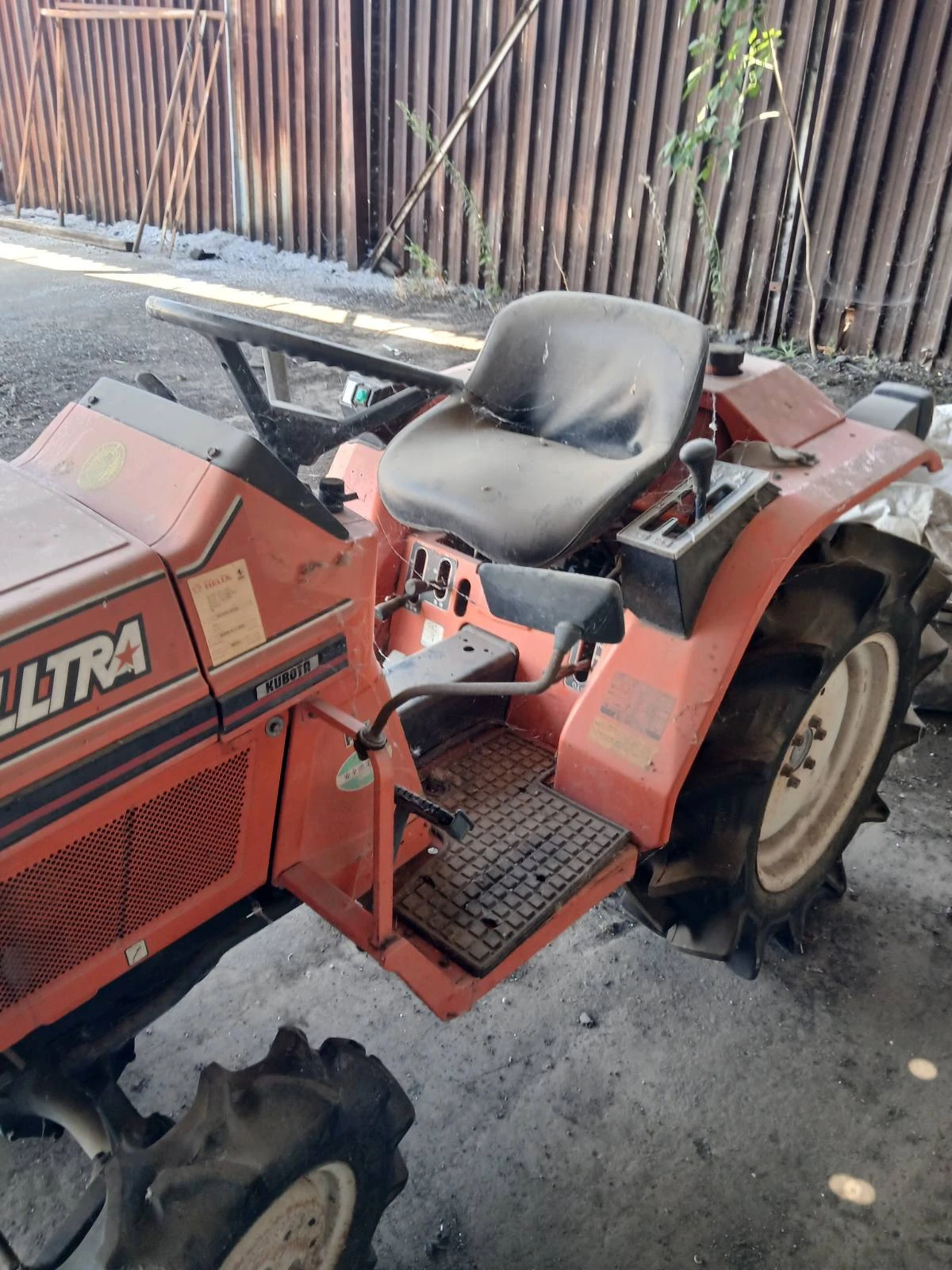 Трактор Kubota Bultra B1-15 - изображение 2