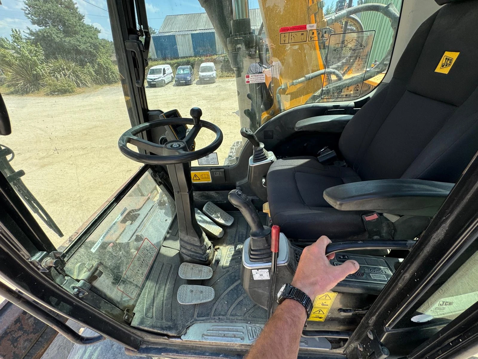Багер JCB JS 145 W - 2  БРОЯ ЛИЗИНГ, снимка 4 - Индустриална техника - 55458528