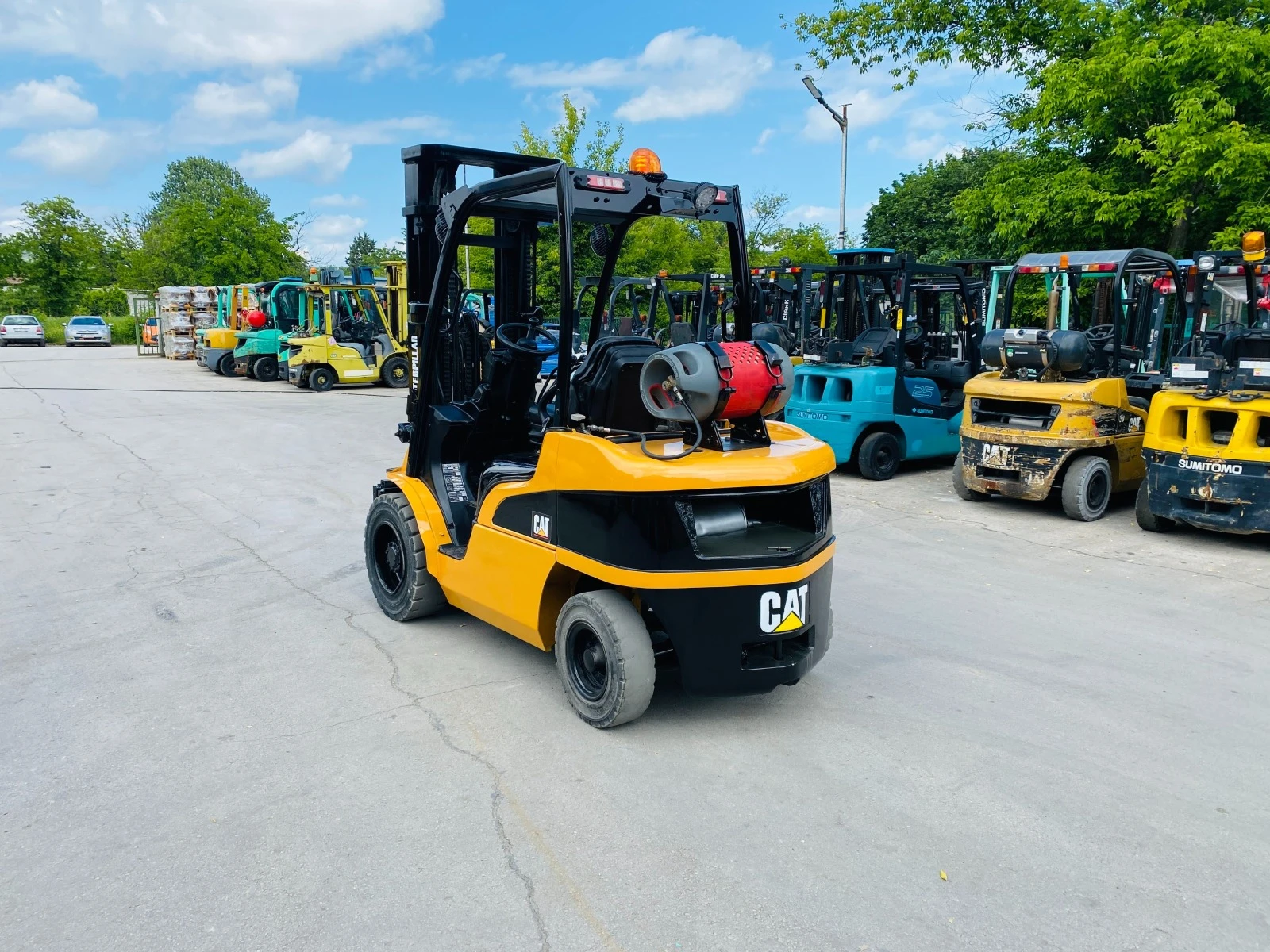 ������� Cat ������� ����������, ������� | Mobile.bg � ����������� 2