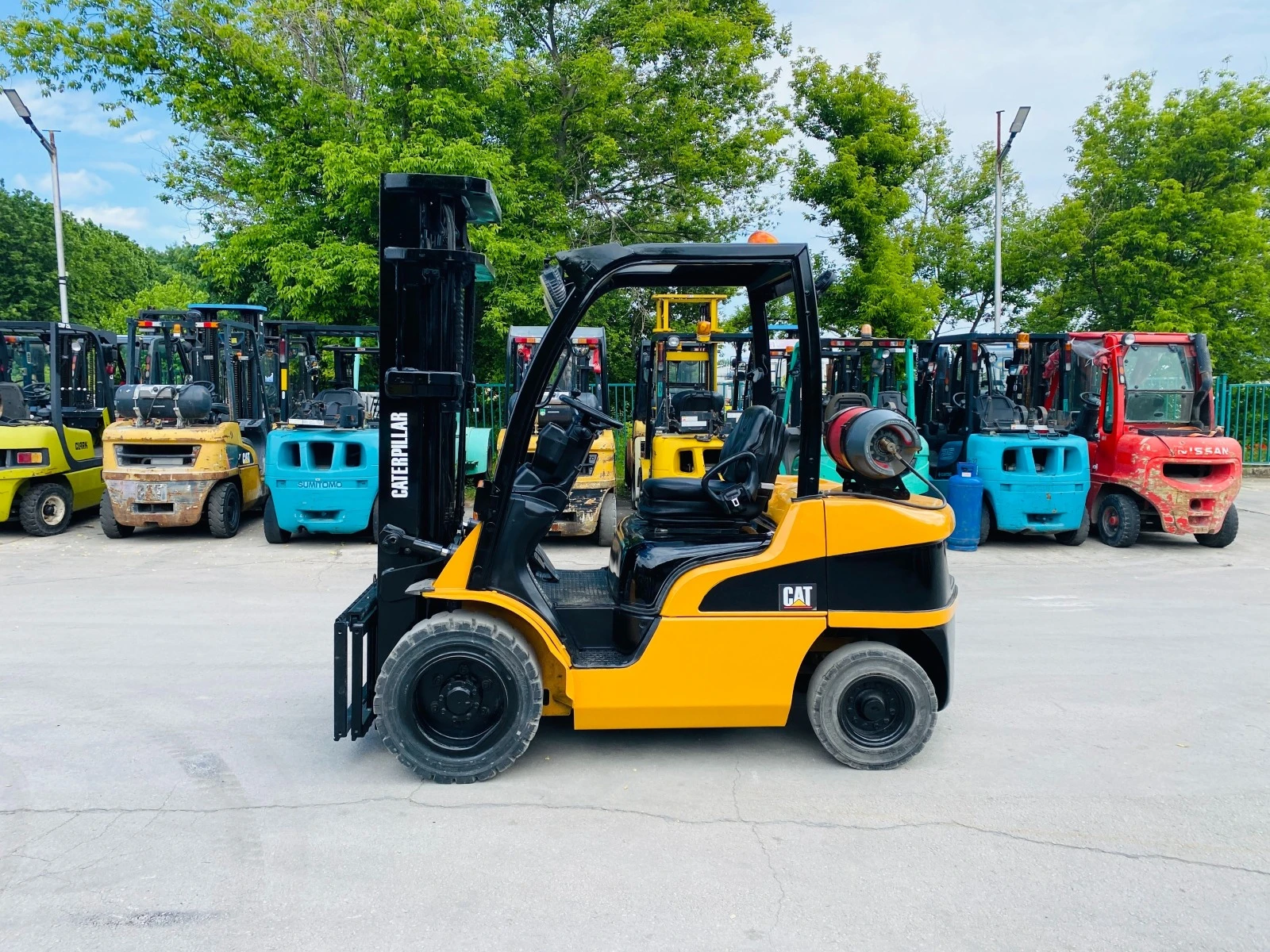 ������� Cat ������� ����������, ������� | Mobile.bg � ����������� 1