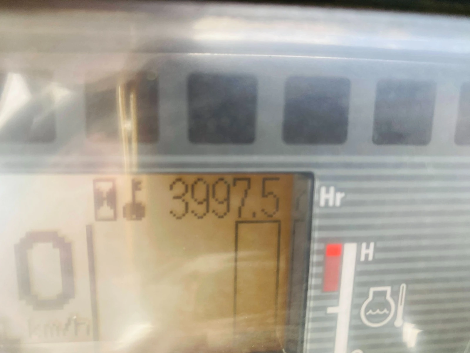 ������� Cat ������� ����������, ������� | Mobile.bg � ����������� 9