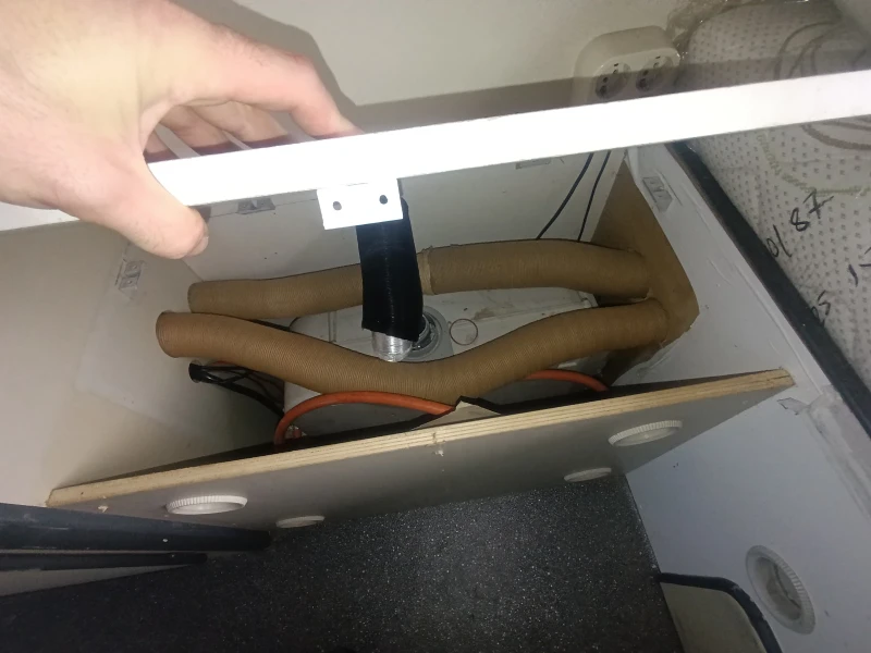 Кемпер Mercedes-Benz Integral Exclusive 650, снимка 14 - Каравани и кемпери - 53003555