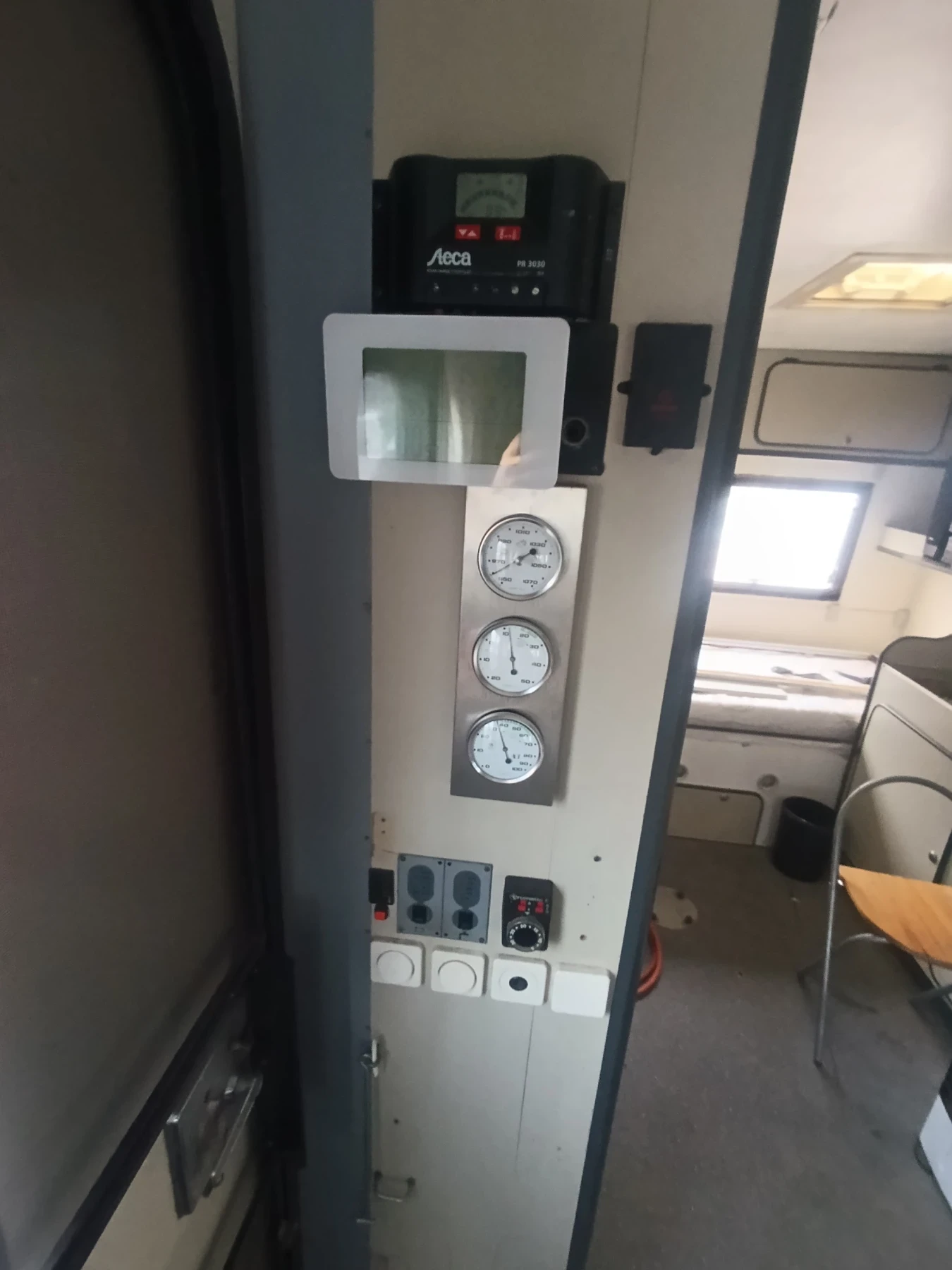 ������ Mercedes-Benz Integral Exclusive 650 | Mobile.bg � ����������� 17