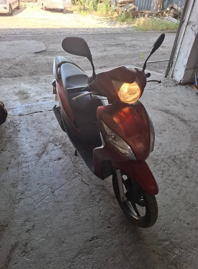 Употребявани резервни части за Honda Vision 50/110cc (2014)