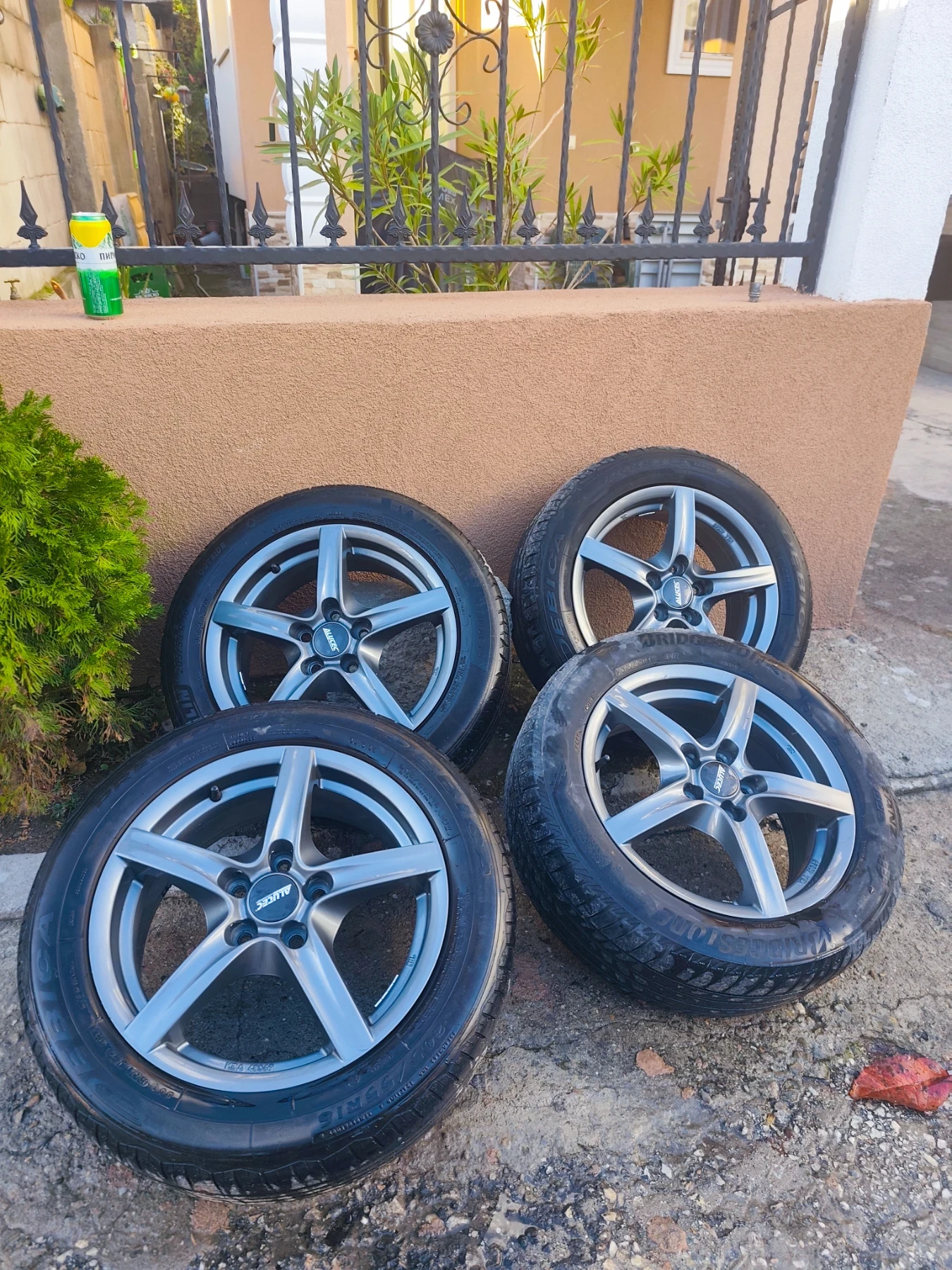 ���� � ������ 205/55R16 | Mobile.bg � ����������� 1