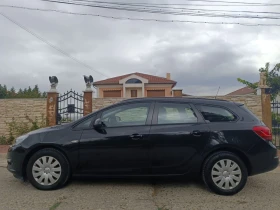 Opel Astra Sports Tourer , снимка 3
