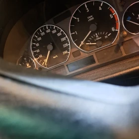 BMW 320 - 1125 € / 2200.31 лв. - 67914151 9