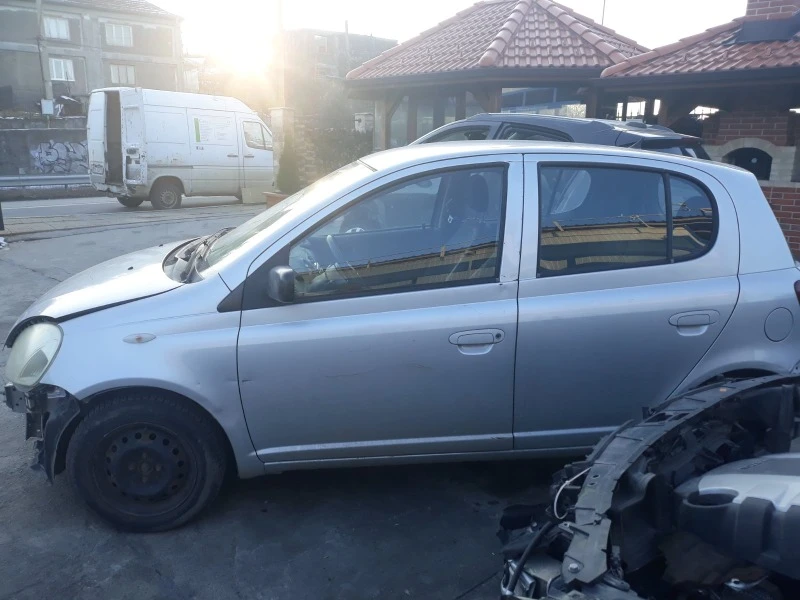 Toyota Yaris 1.4  d, снимка 3 - Автомобили и джипове - 39661973