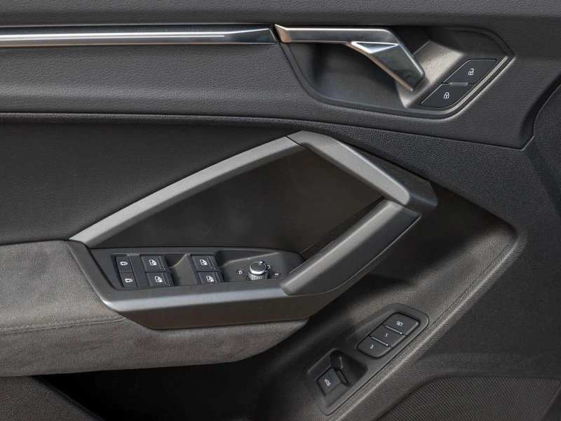 Audi RSQ3 2.5 TFSI/ LED MATRIX/ VIRTUAL COCKPIT/ BLACK OPTIC, снимка 5 - Автомобили и джипове - 51168249