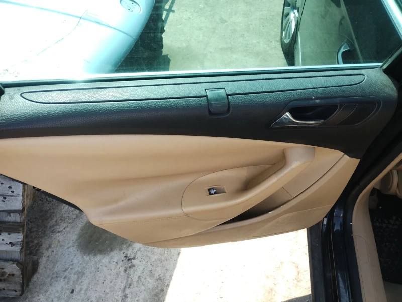 VW Passat 2.0 TDI на части, снимка 11 - Автомобили и джипове - 52371546