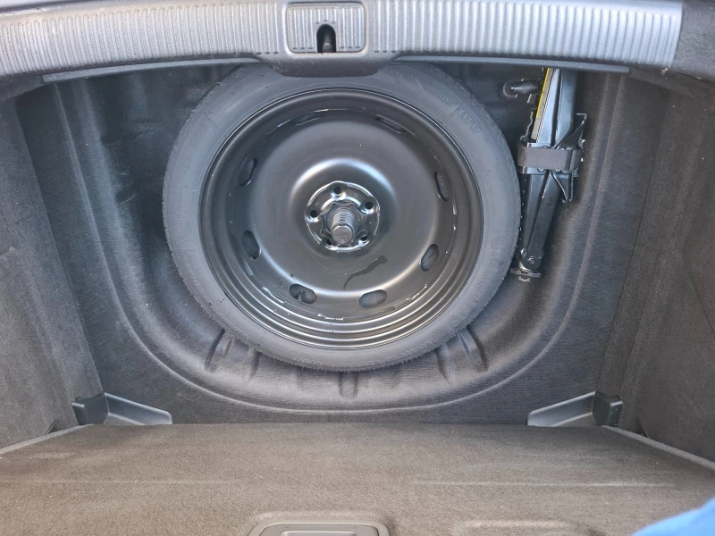 Audi A3 1.6TDI/Euro5B, снимка 13 - Автомобили и джипове - 52245383