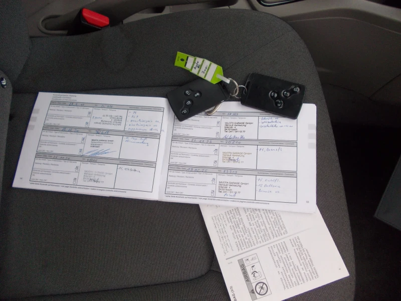 Renault Zoe, снимка 9 - Автомобили и джипове - 52904823