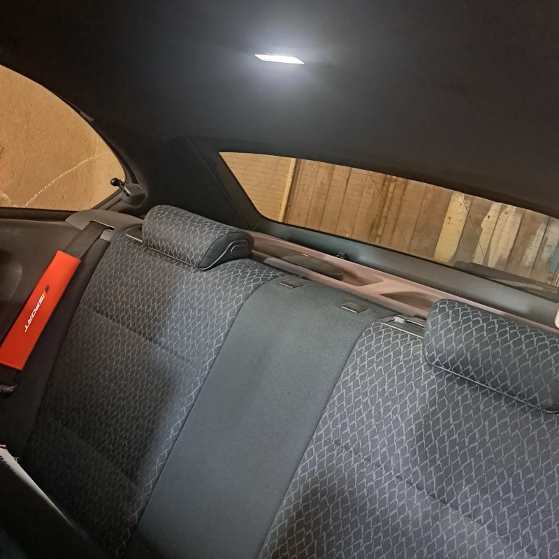 BMW 320, снимка 10 - Автомобили и джипове - 53076751