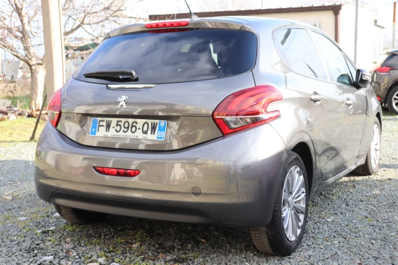 Peugeot 208, снимка 3 - Автомобили и джипове - 53141813