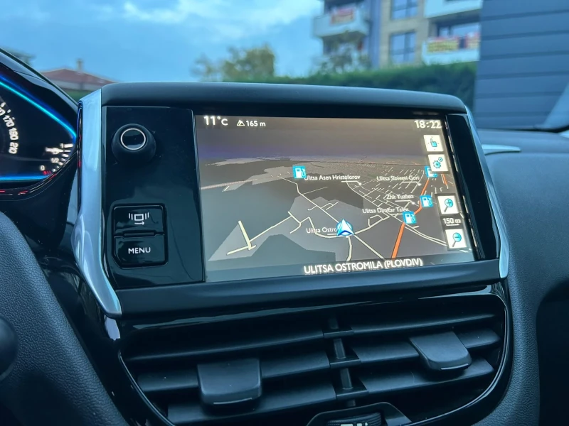 Peugeot 208 1.6 e-hdi 115kc, снимка 8 - Автомобили и джипове - 53163481