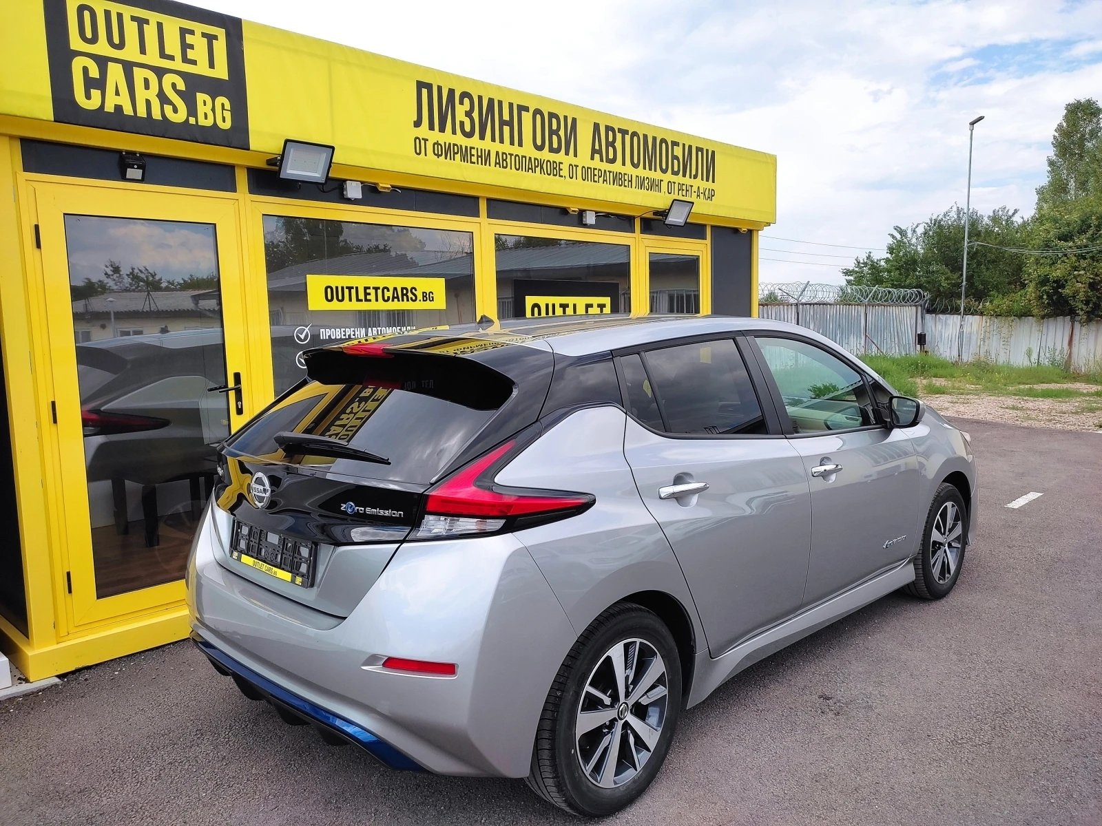 Nissan Leaf   - изображение 5