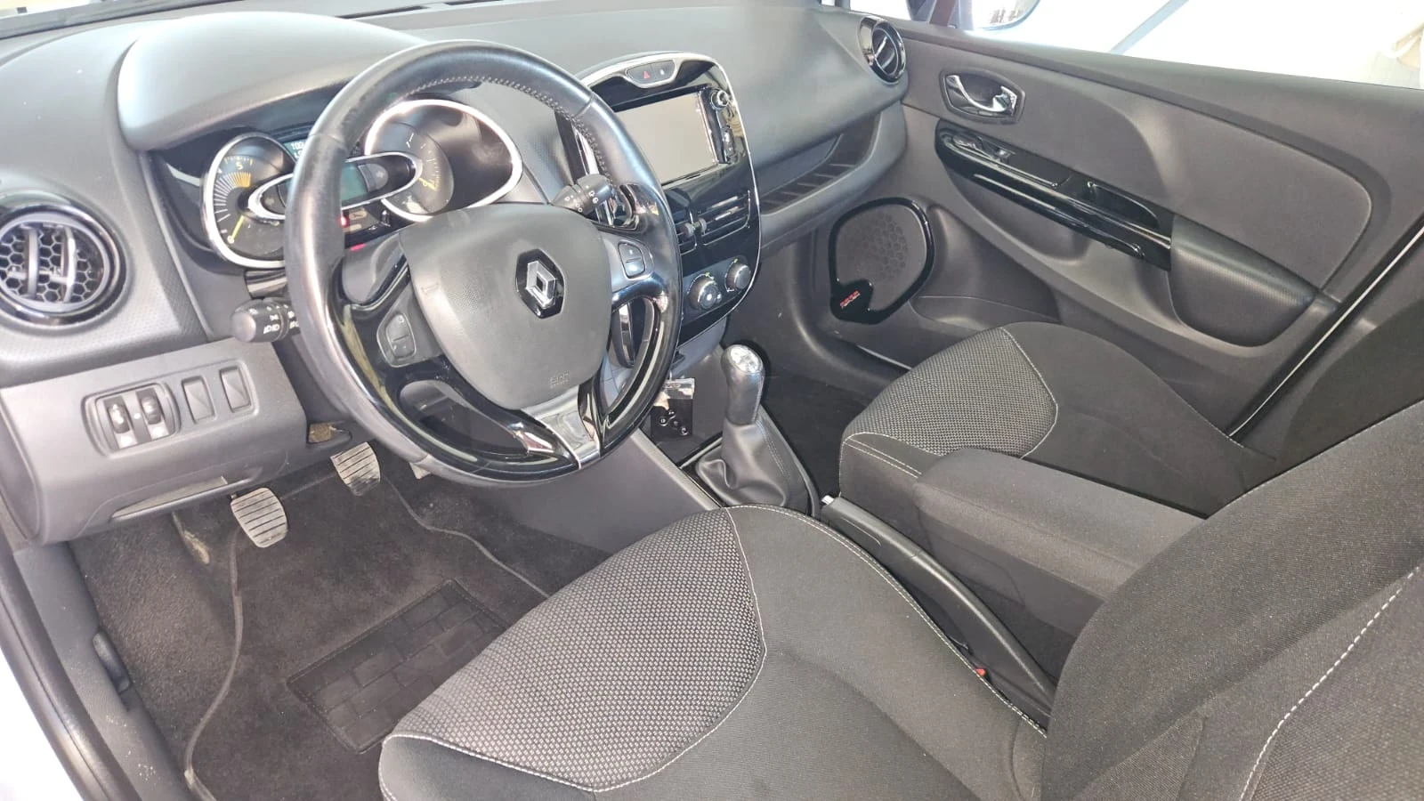 Renault Clio Нави, 1.5dci 90k.c  - изображение 7