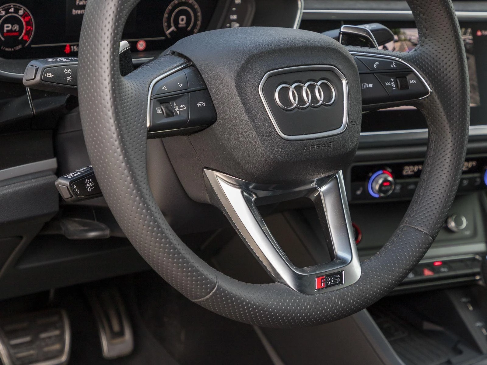 Audi RSQ3 2.5 TFSI/ LED MATRIX/ VIRTUAL COCKPIT/ BLACK OPTIC - изображение 8