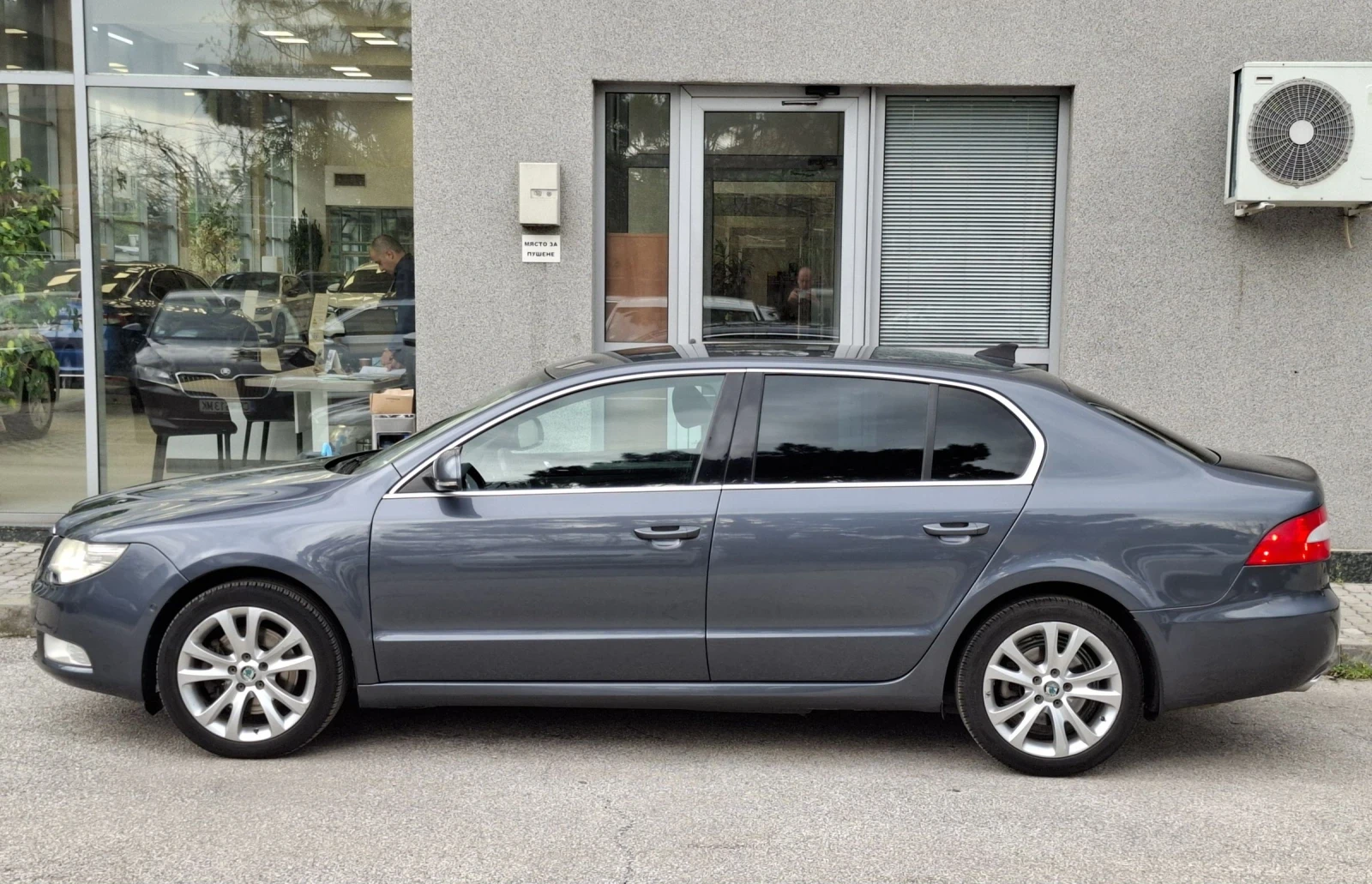 Skoda Superb 2.0 TDI - изображение 7