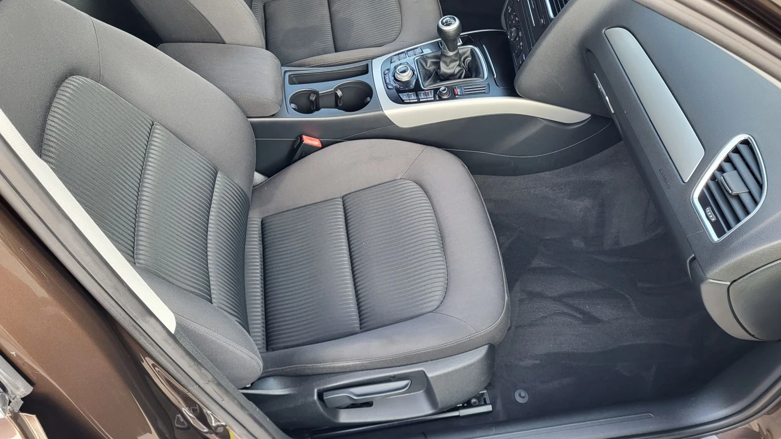 Audi A4 2.0TDI-143 LED* NAVI* XENON | Mobile.bg   12