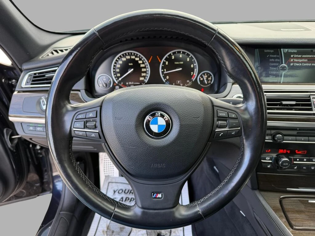 BMW 750 * 4dr Sdn xDrive AWD * CARFAX * ���� �� �� | Mobile.bg � ����������� 10