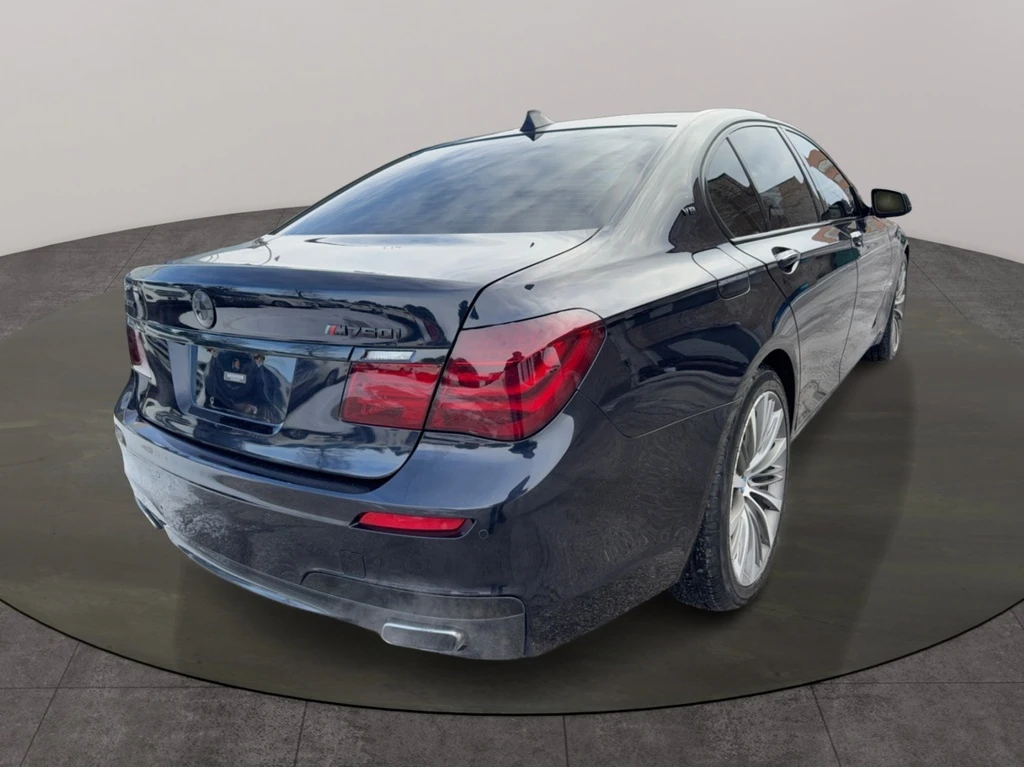 BMW 750 * 4dr Sdn xDrive AWD * CARFAX * ���� �� �� | Mobile.bg � ����������� 6