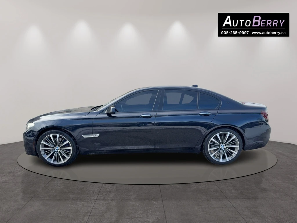 BMW 750 * 4dr Sdn xDrive AWD * CARFAX * ���� �� �� | Mobile.bg � ����������� 3