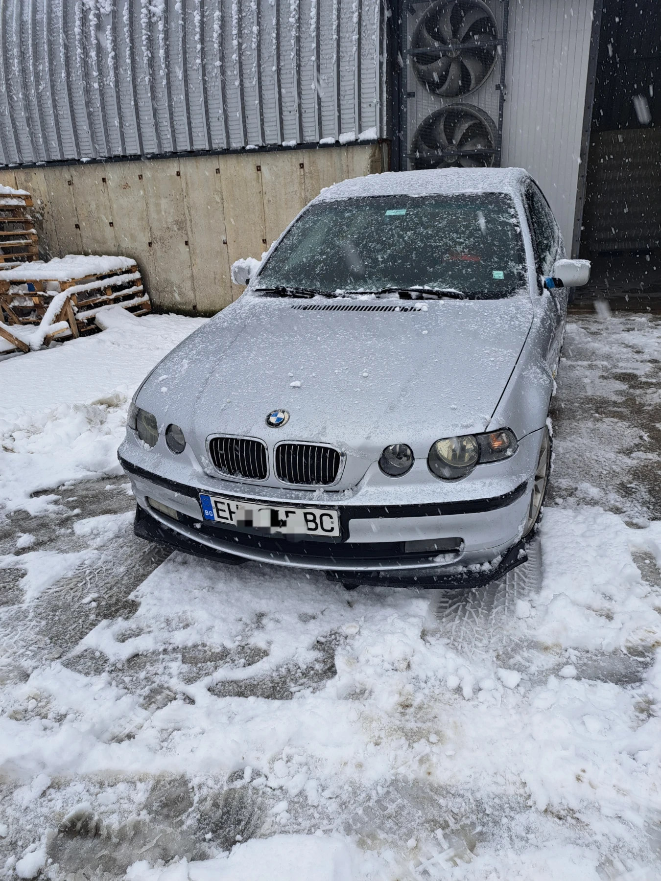 BMW 320  - изображение 5
