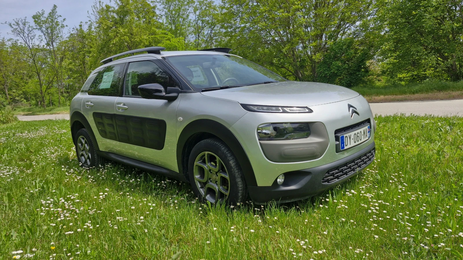 Citroen C4 Cactus CITROEN C4 CACTUS 2015 1.2 Бензин 82к.с., снимка 3 - Автомобили и джипове - 53534086
