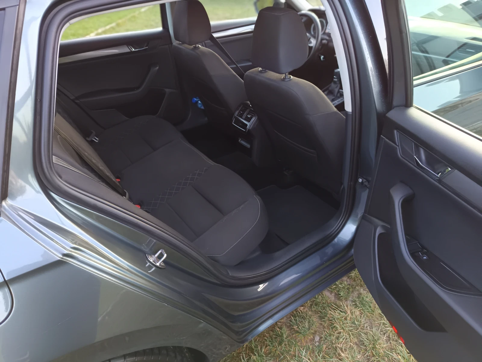 Skoda Superb, снимка 12 - Автомобили и джипове - 53731510