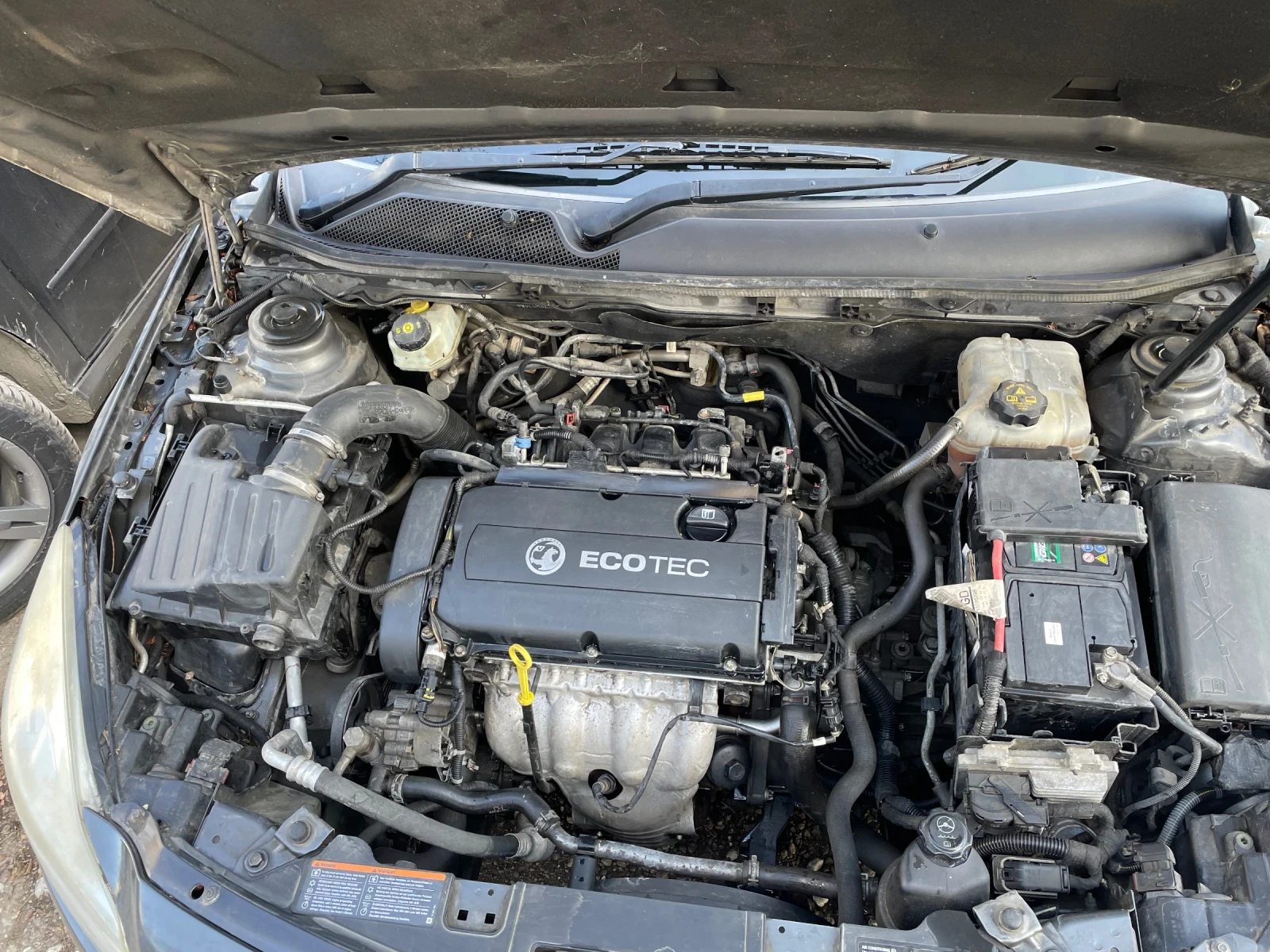 Opel Insignia, снимка 6 - Автомобили и джипове - 53845374