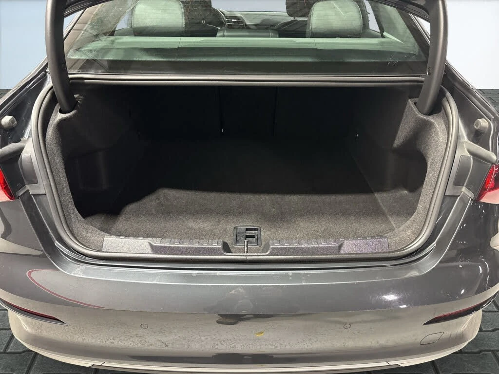 Audi A3 Quattro* Komfort* АвтоКредит* (ЦЕНА ДО БГ), снимка 7 - Автомобили и джипове - 54038820