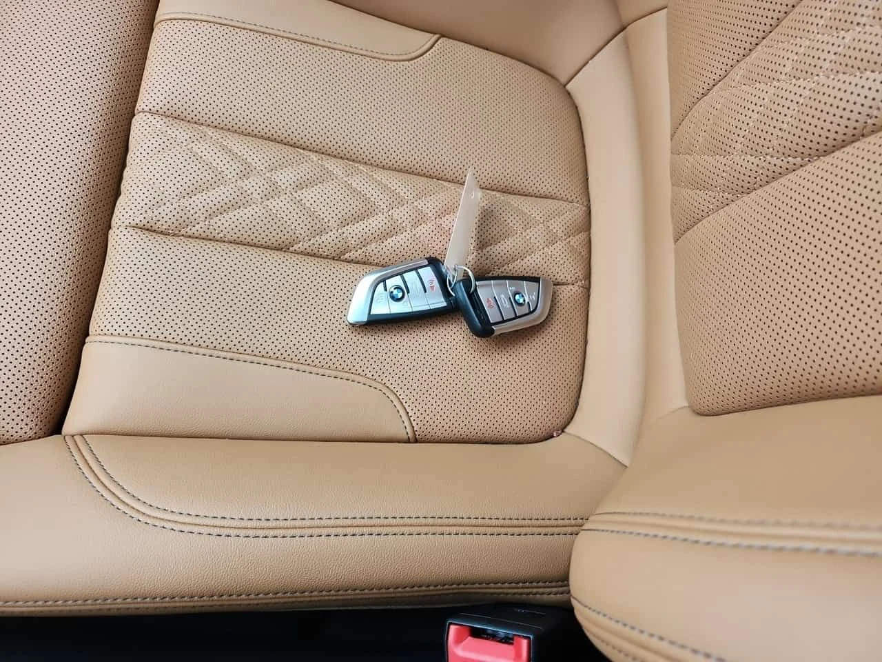 BMW 530 * 530I XDRIVE * ПАНОРАМА* КАМЕРА* , снимка 8 - Автомобили и джипове - 54084401