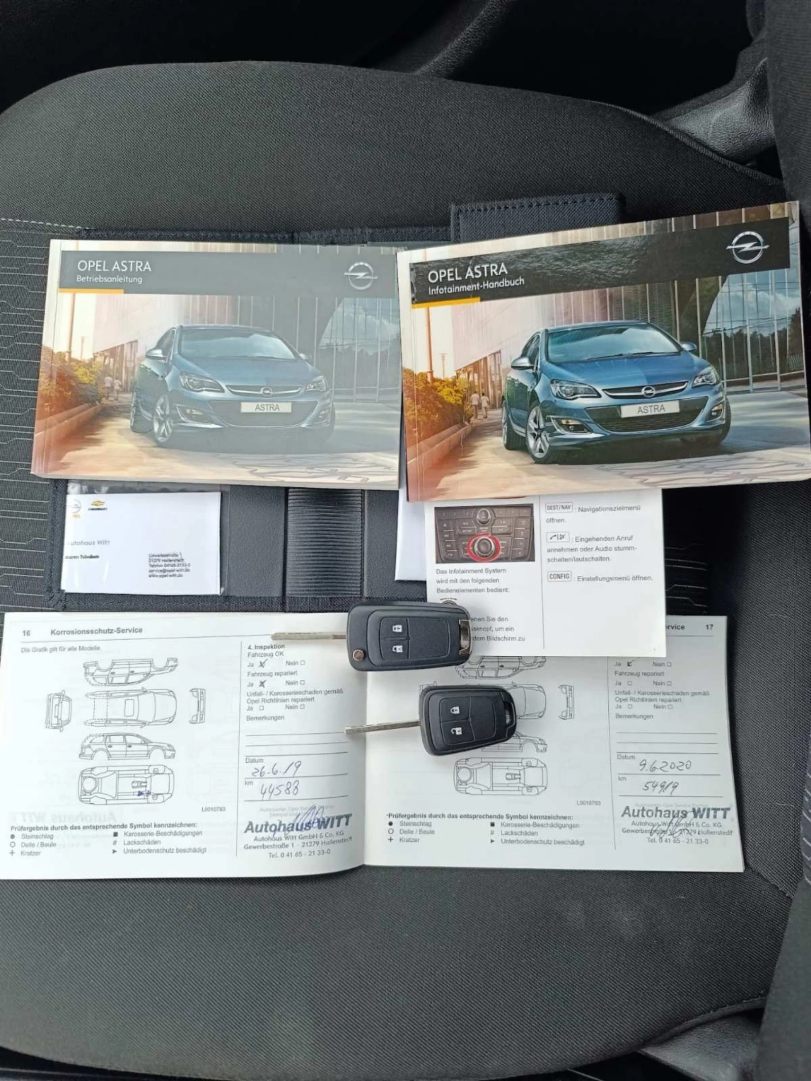 Opel Astra Sports Tourer , снимка 14 - Автомобили и джипове - 54512212