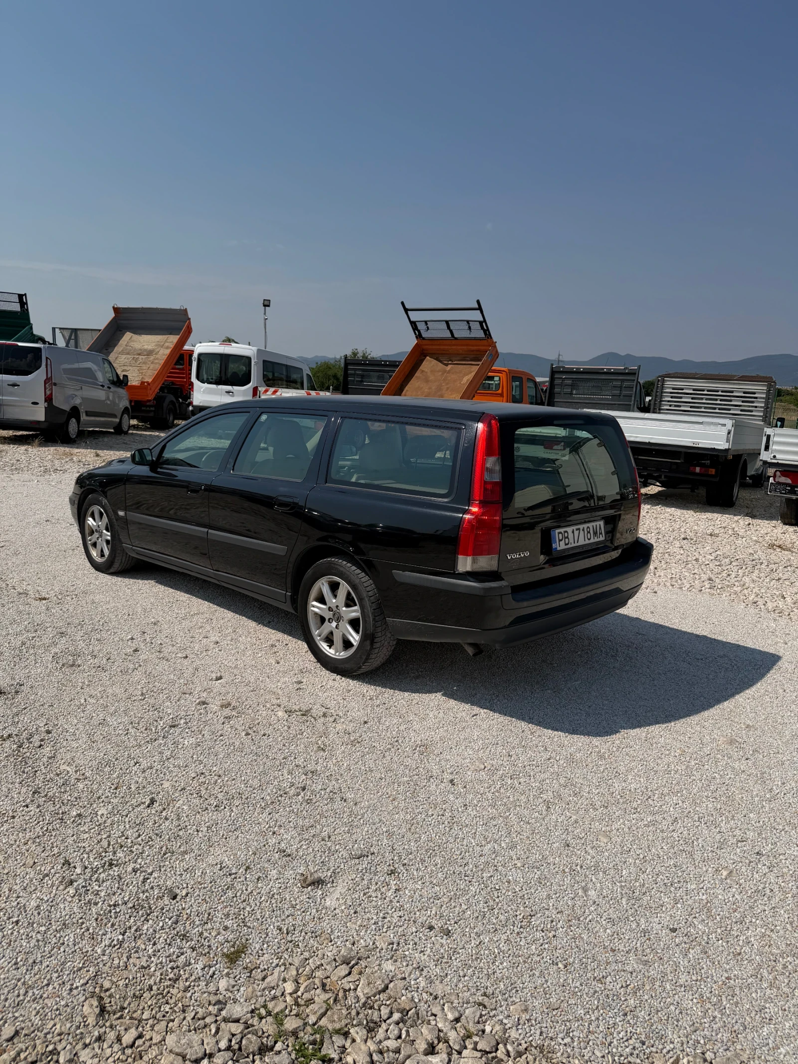 Volvo V70 2.4d ПЪРВИ СОБСТВЕНИК!, снимка 4 - Автомобили и джипове - 55114288