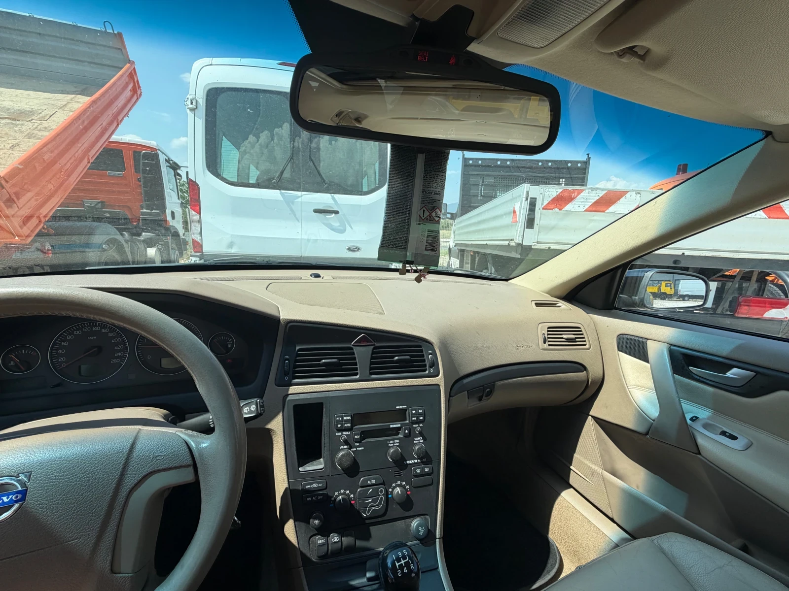 Volvo V70 2.4d ПЪРВИ СОБСТВЕНИК!, снимка 8 - Автомобили и джипове - 55114288