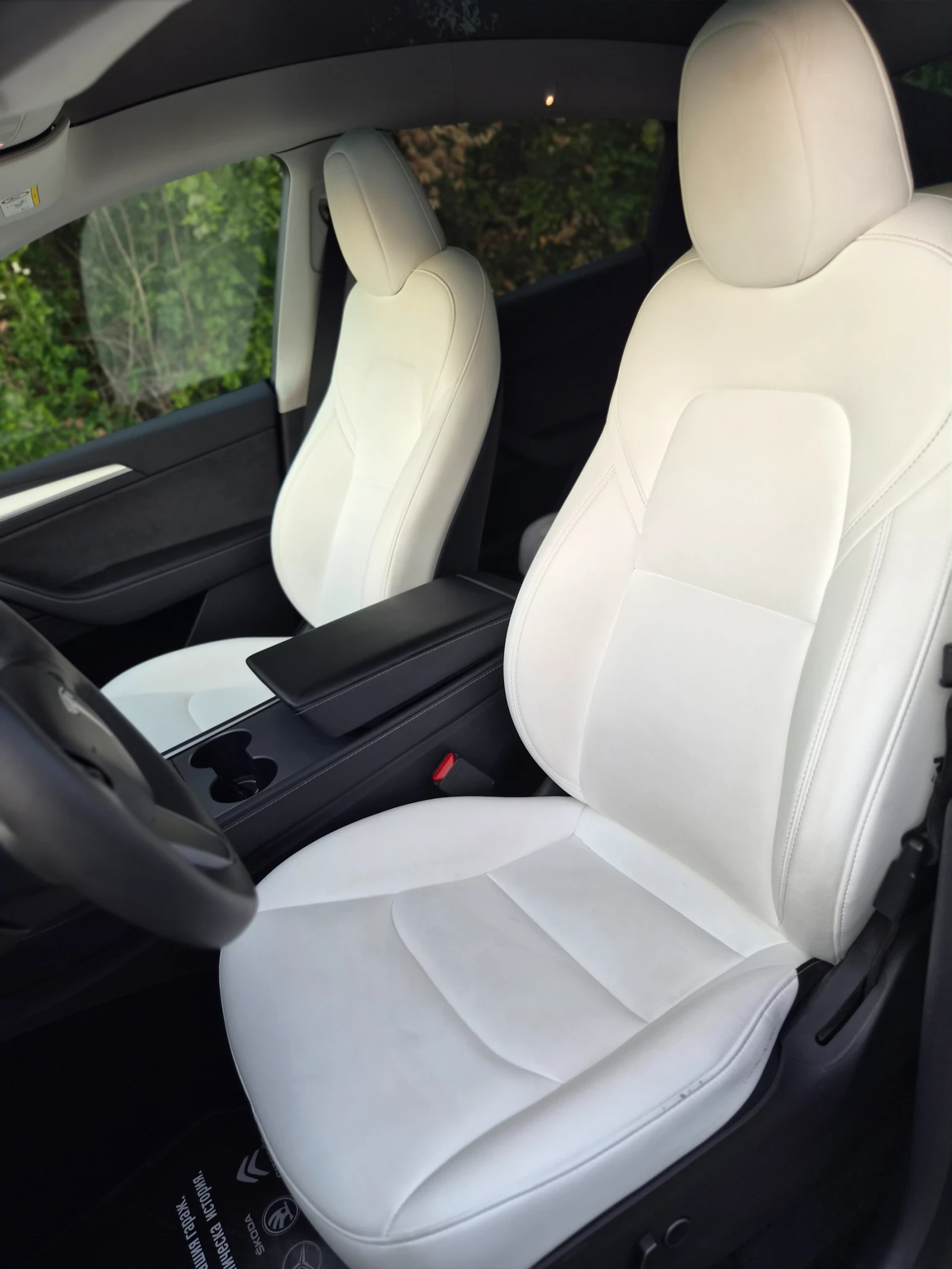 Tesla Model Y Long Range/Dual Motor/9.22г, снимка 10 - Автомобили и джипове - 55513769