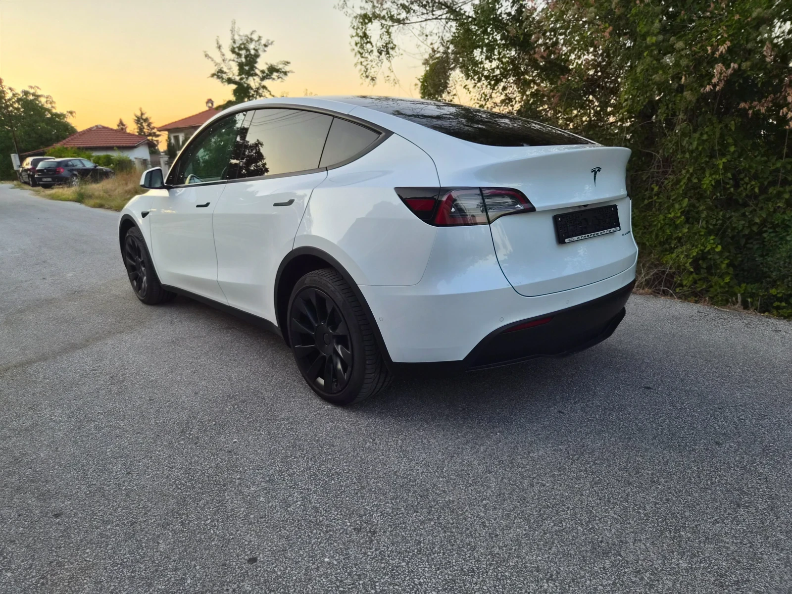 Tesla Model Y Long Range/Dual Motor/9.22г, снимка 5 - Автомобили и джипове - 55513769