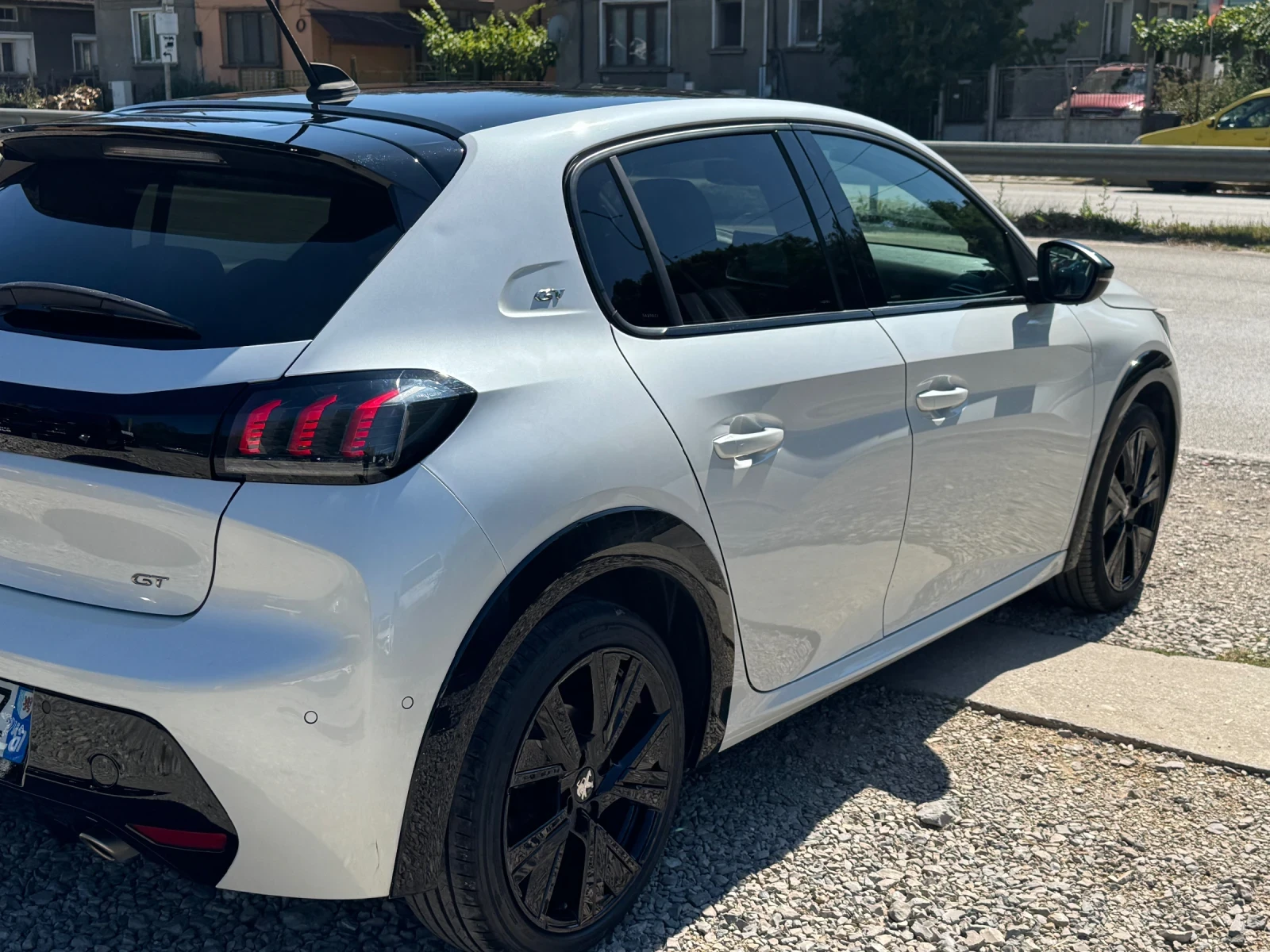 Peugeot 208 1.2 GT Line  | Mobile.bg � ����������� 13