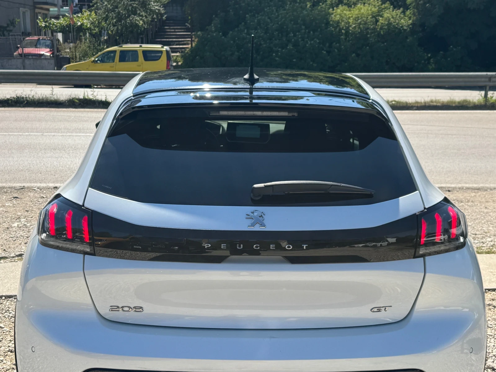 Peugeot 208 1.2 GT Line  | Mobile.bg � ����������� 12