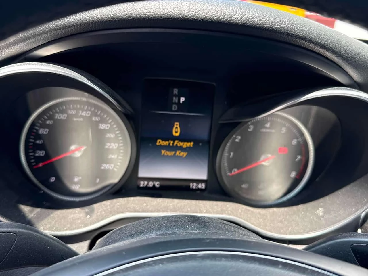 Mercedes-Benz C 300 * ЛИЦЕНЗИРАН ДИЛЪР * CARFAX, снимка 8 - Автомобили и джипове - 55648277