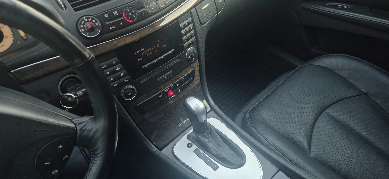 Mercedes-Benz E 270 2.7cdi* AVTOMAT* KOJA* Avantgarde* , снимка 7 - Автомобили и джипове - 55702112