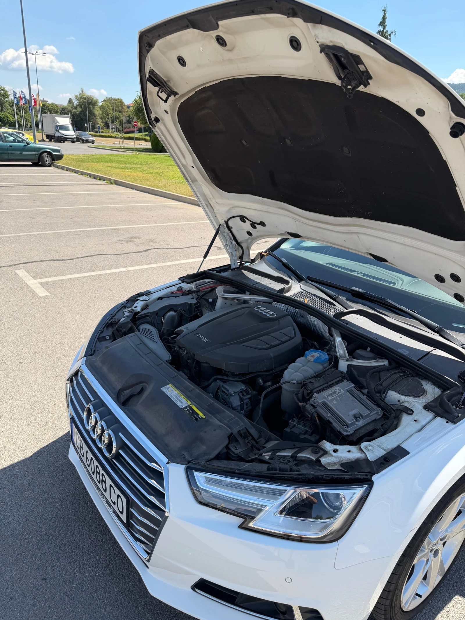 Audi A4 Ниво на оборудване - Sport , 20 TFSI, снимка 3 - Автомобили и джипове - 56154596
