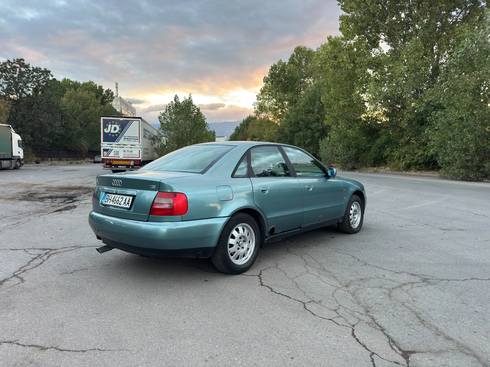 Audi A4 B5 1.8 ADR ГАЗ КЛИМАТРОНИК , снимка 6 - Автомобили и джипове - 56434726