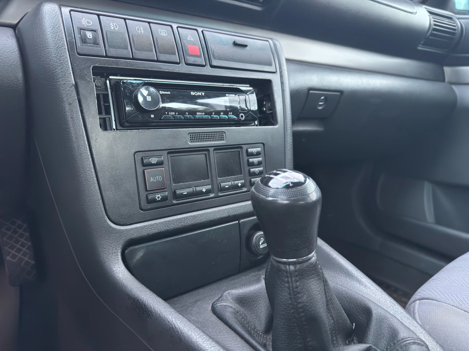 Audi A4 B5 1.8 ADR ГАЗ КЛИМАТРОНИК , снимка 11 - Автомобили и джипове - 56434726